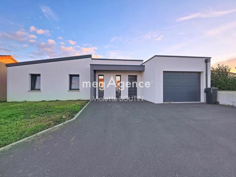 Maison - 98 m² - 5 pièces