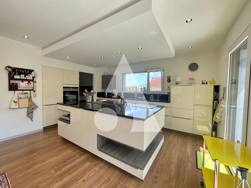 Maison - 188 m² - 5 pièces