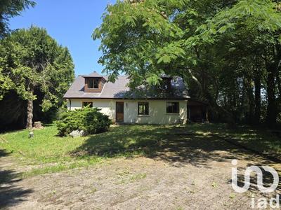 Maison - 730 m² - 5 pièces