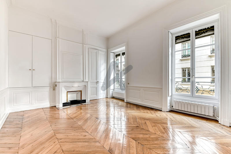 Appartement - 240 m² - 8 pièces