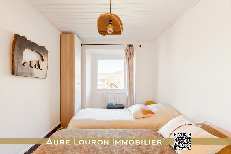 Propriété - 144 m² - 6 pièces