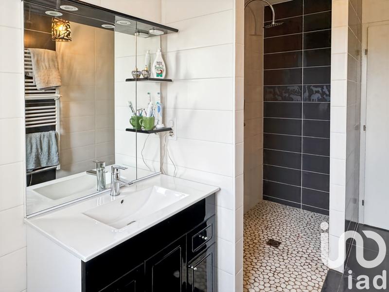 Maison - 83 m² - 4 pièces