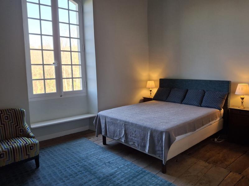 Maison traditionnelle - 202 m² - 7 pièces