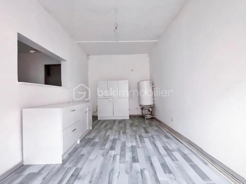 Immeuble - 111 m² - 8 pièces