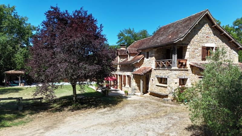 Maison - 190 m² - 7 pièces