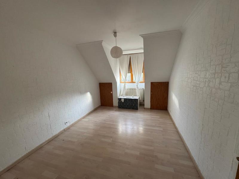 Maison - 194 m² - 7 pièces