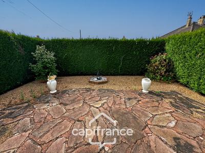 Maison - 151 m² - 8 pièces