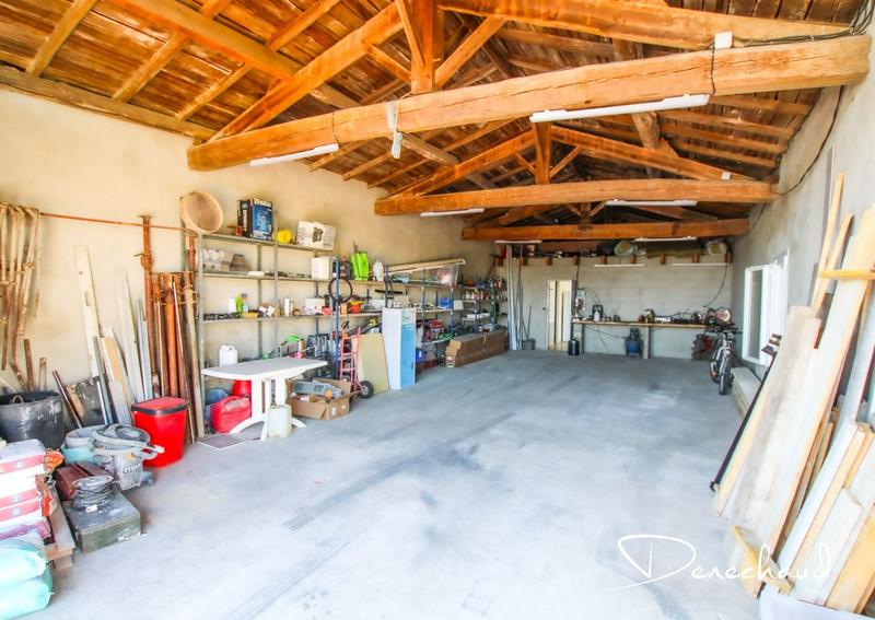 Maison - 240 m² - 7 pièces