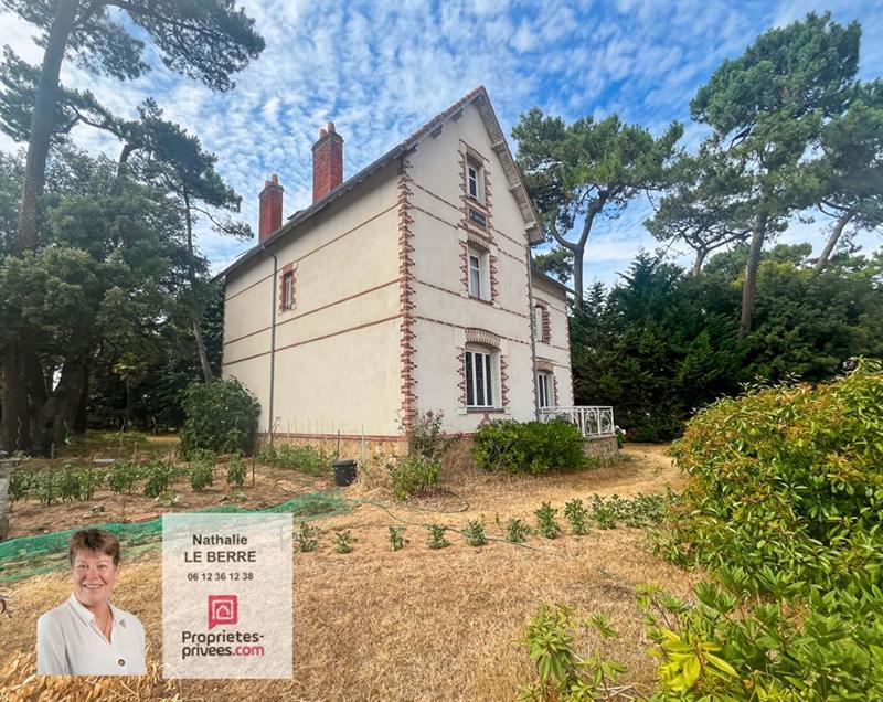 Maison - 301 m² - 10 pièces