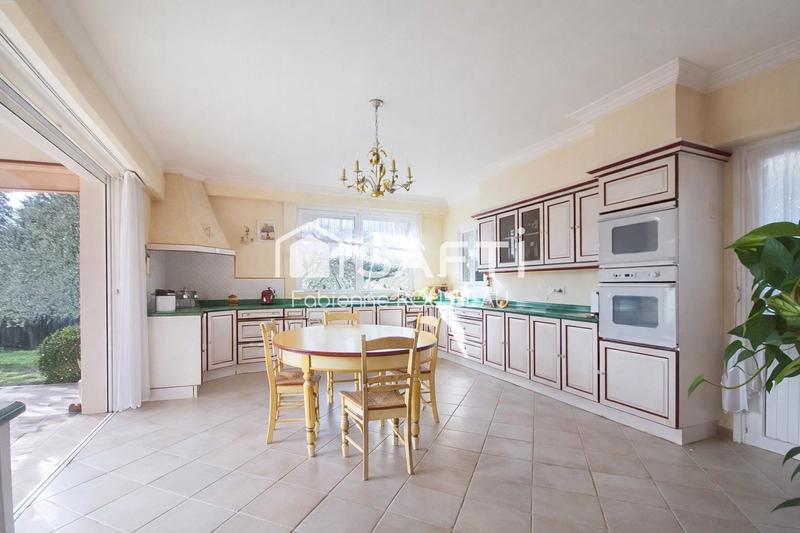 Maison - 174 m² - 5 pièces