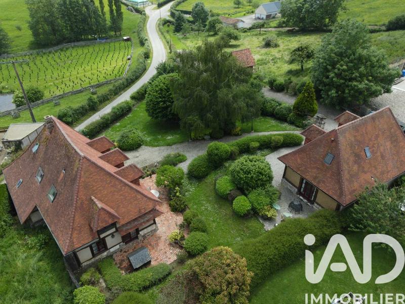 Maison - 230 m² - 5 pièces