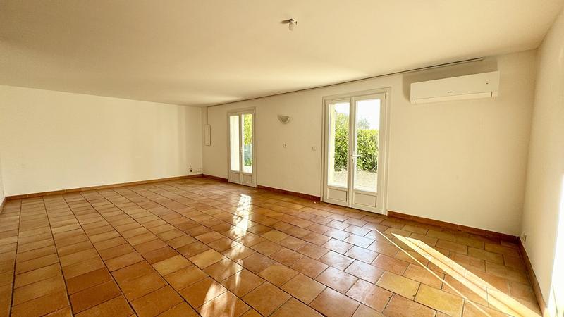 Appartement - 97 m² - 3 pièces