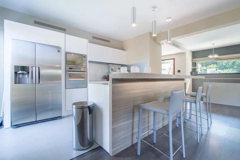 Villa - 200 m² - 5 pièces