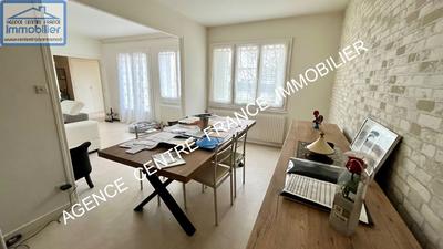 Maison - 86 m² - 4 pièces
