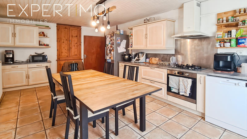 Maison de village - 165 m² - 8 pièces