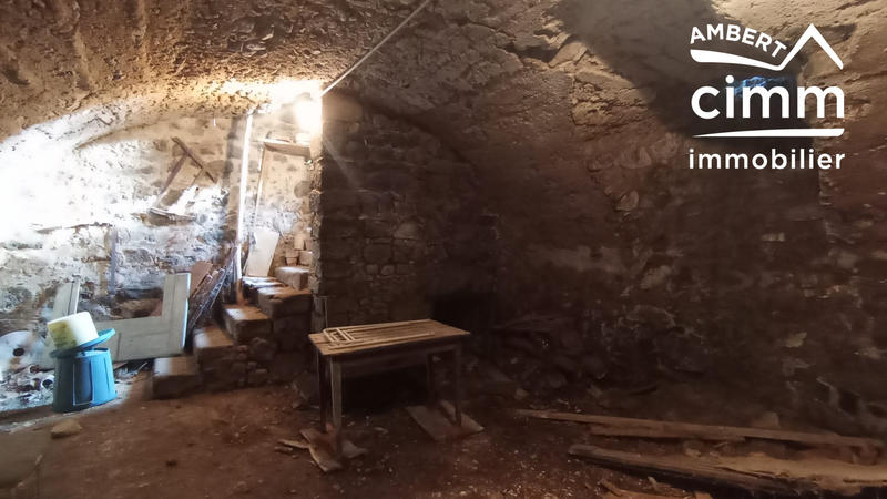 Maison - 83 m² - 8 pièces