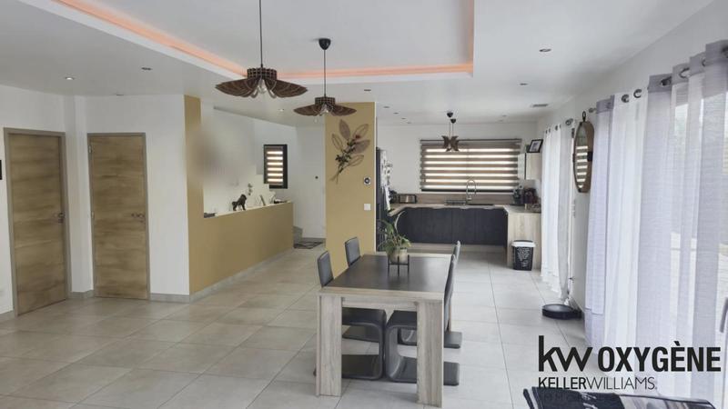 Maison - 134 m² - 5 pièces