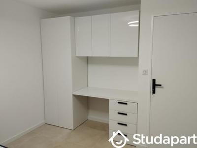 Chambre - 12 m² - 1 pièce