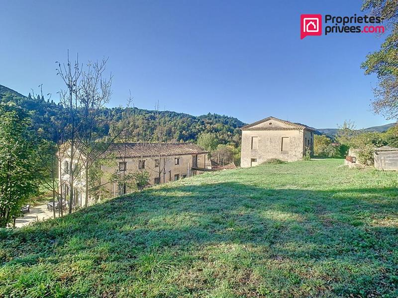 Mas - 245 m² - 15 pièces