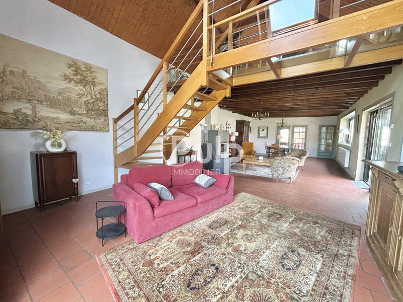 Corps de ferme - 328 m² - 10 pièces