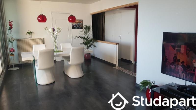 Chambre - 15 m² - 1 pièce