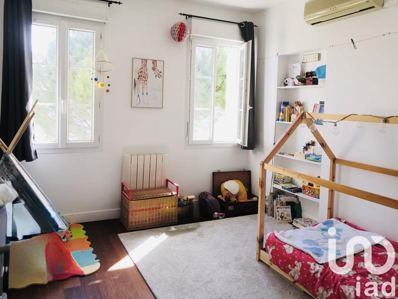 Maison - 210 m² - 6 pièces