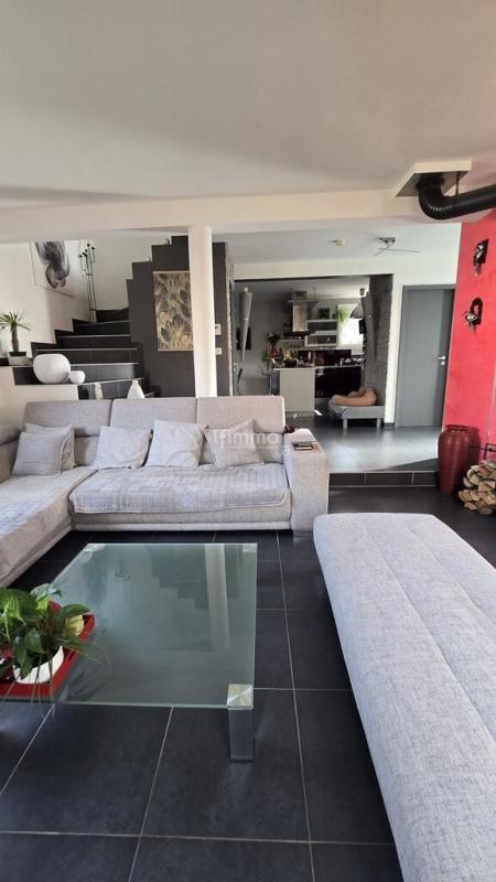 Maison - 102 m² - 4 pièces