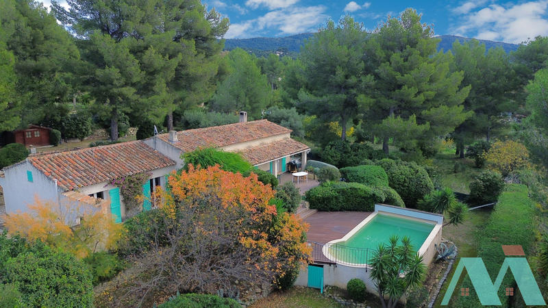 Maison - 104 m² - 4 pièces