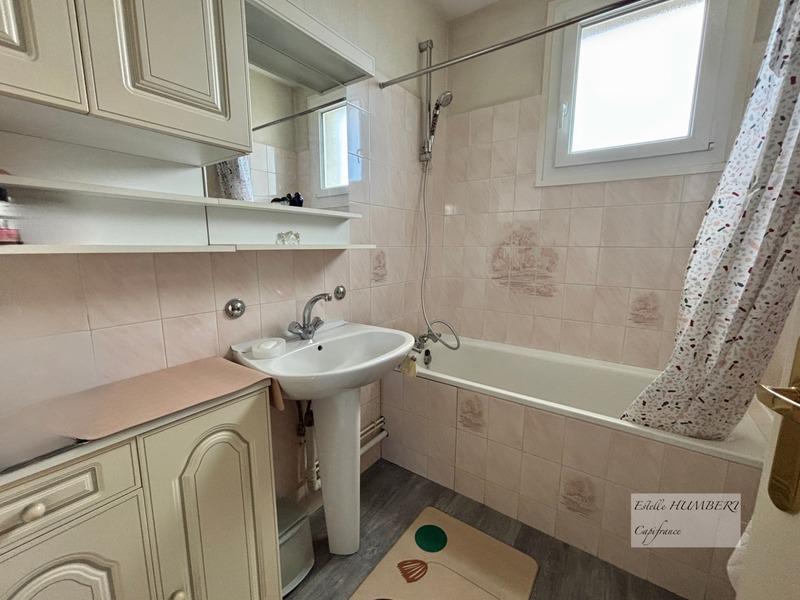 Maison - 94 m² - 5 pièces