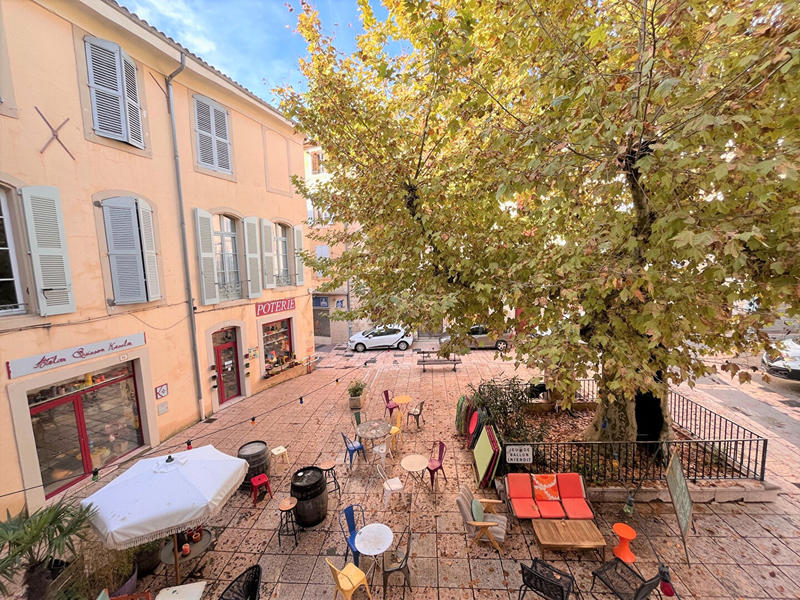 Local commercial - 80 m² - 3 pièces