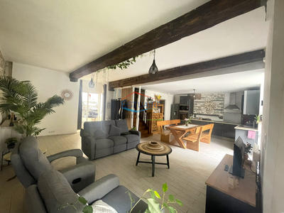 Maison - 102 m² - 4 pièces