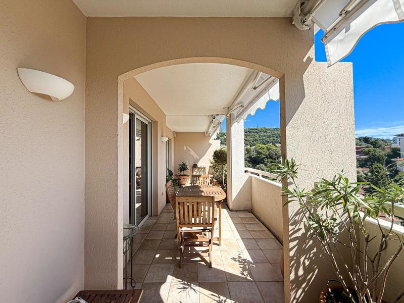 Appartement - 95 m² - 4 pièces