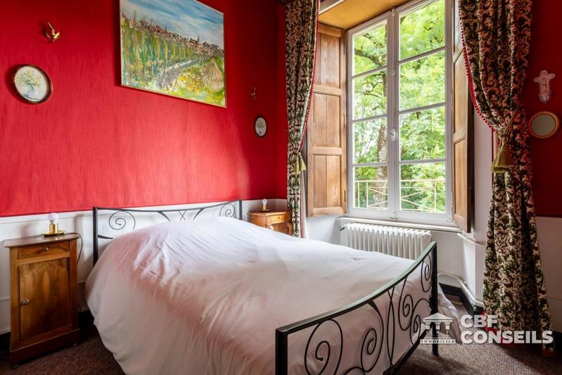 Château - 560 m² - 15 pièces