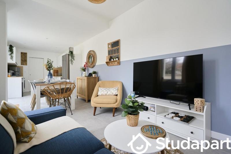 Chambre - 11 m² - 1 pièce