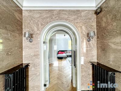 Demeure - 230 m² - 7 pièces