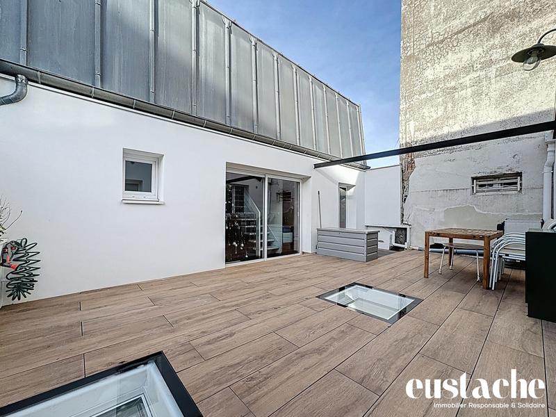 Appartement - 166 m² - 6 pièces