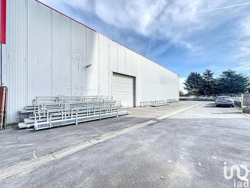 Local commercial - 1 345 m²