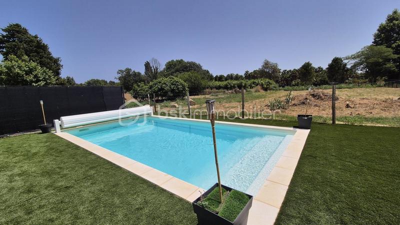 Villa - 140 m² - 5 pièces