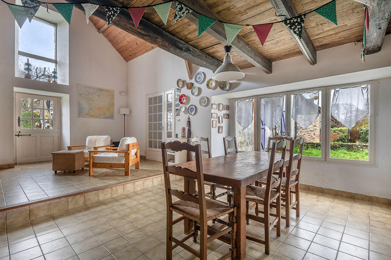 Maison - 151 m² - 6 pièces