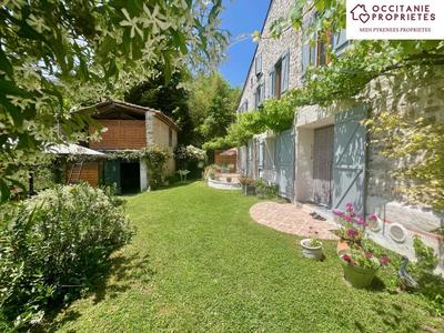 Propriété - 153 m² - 7 pièces