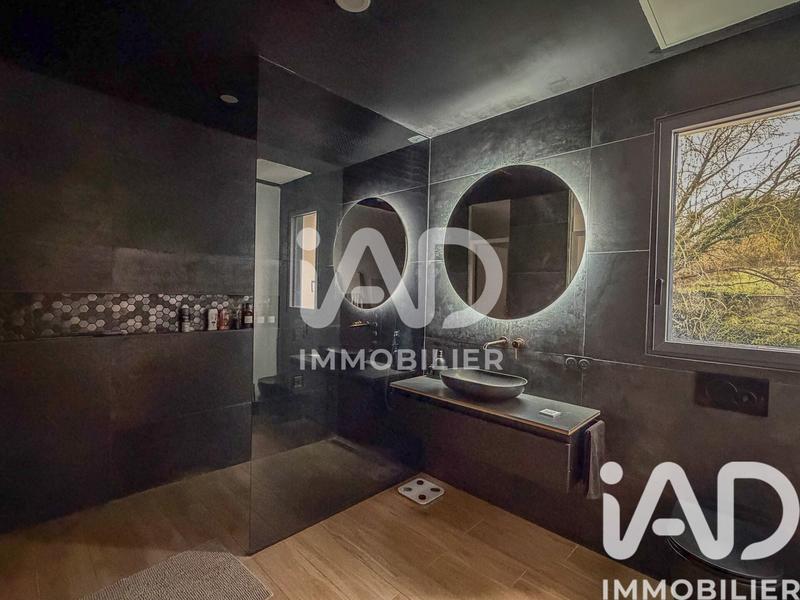 Maison - 187 m² - 5 pièces