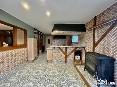 Maison - 218 m² - 8 pièces