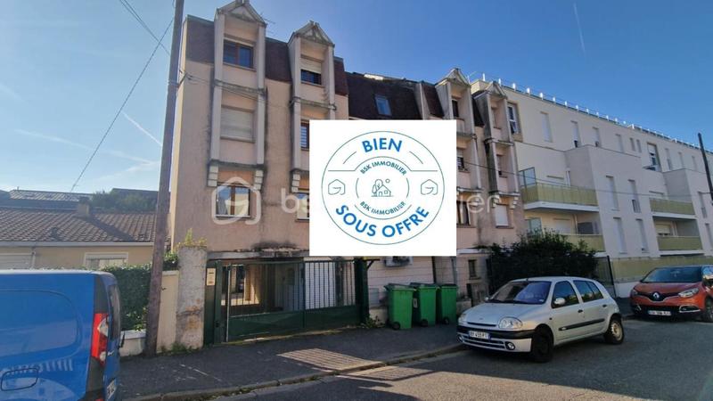 Studio - 24 m² - 1 pièce