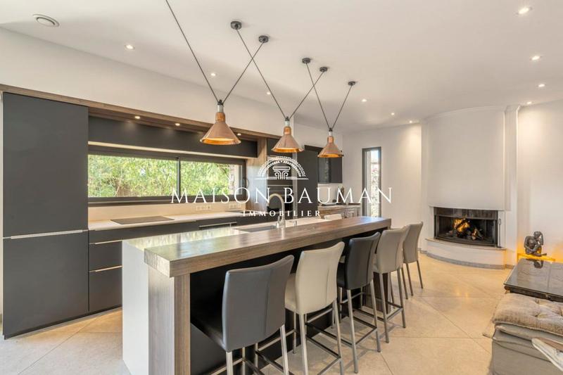 Maison - 164 m² - 6 pièces