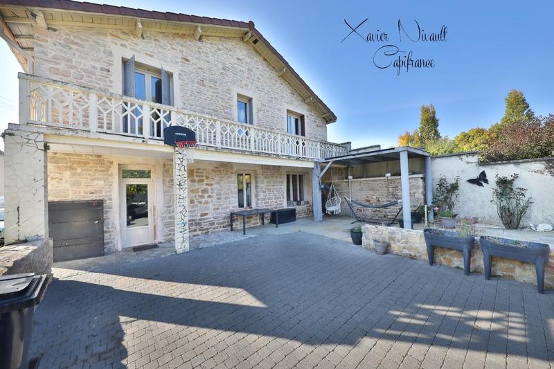Maison - 139 m² - 4 pièces