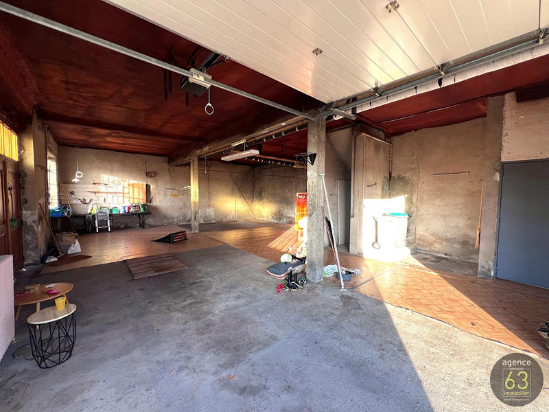 Maison - 192 m² - 6 pièces