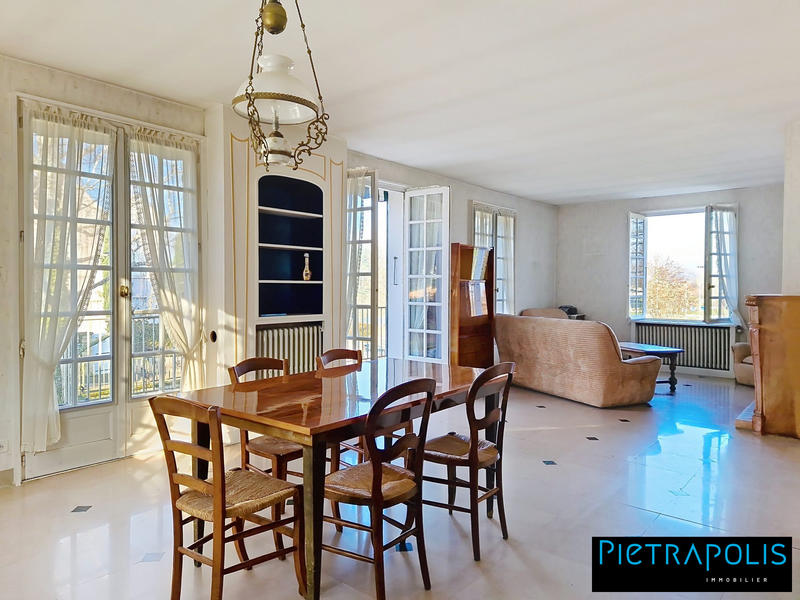 Maison - 140 m² - 5 pièces