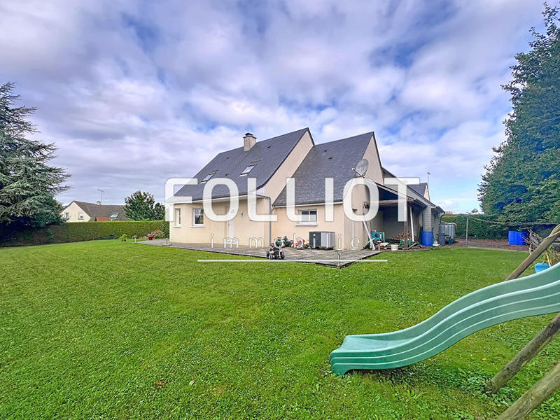 Maison - 121 m² - 6 pièces