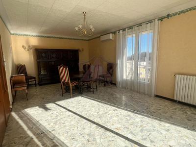 Maison - 162 m² - 7 pièces