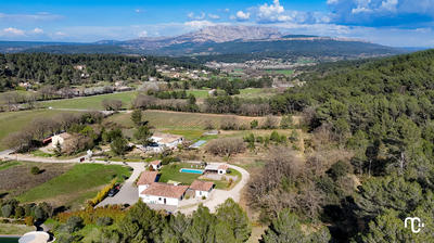 Maison - 177 m² - 5 pièces